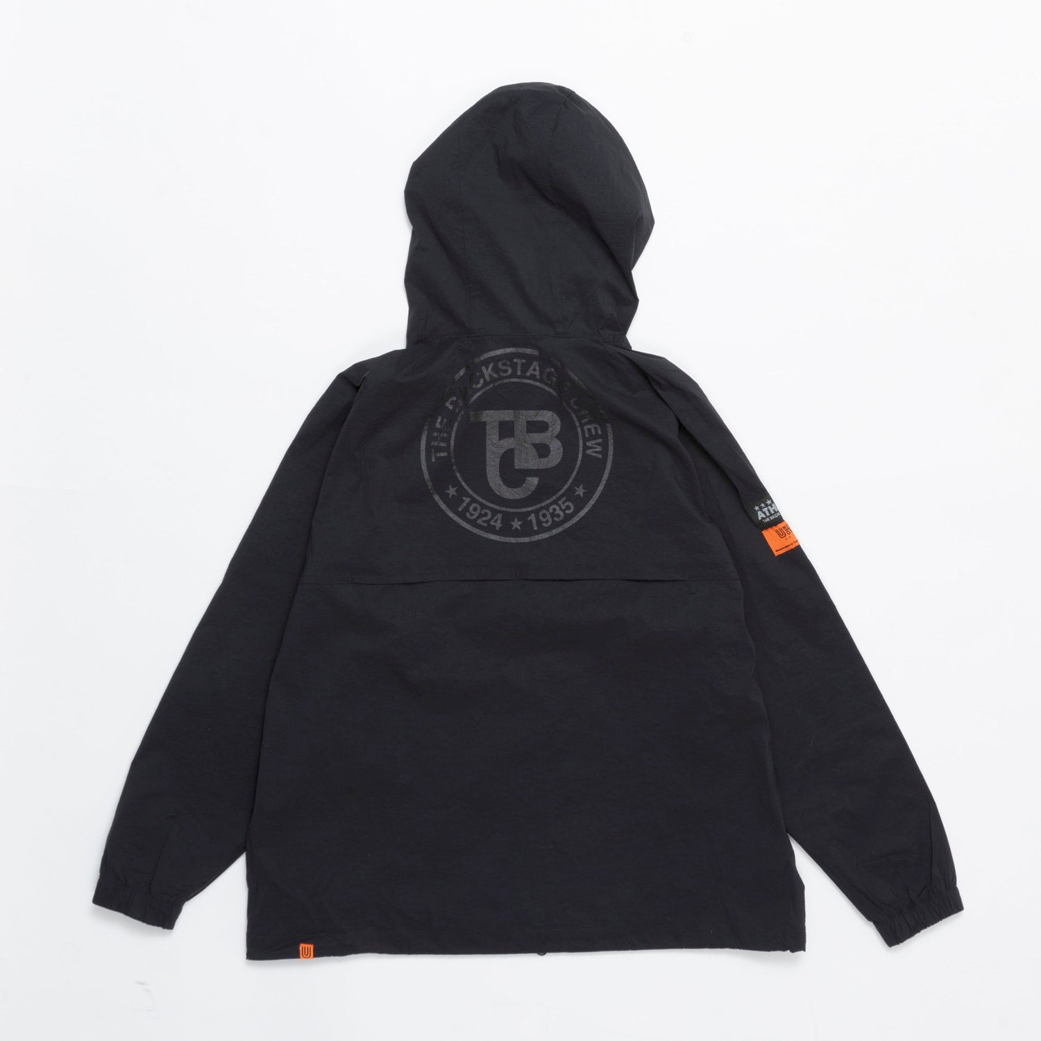 UNIVERSAL OVERALLxATHLETA – TBCウインドZIPパーカー