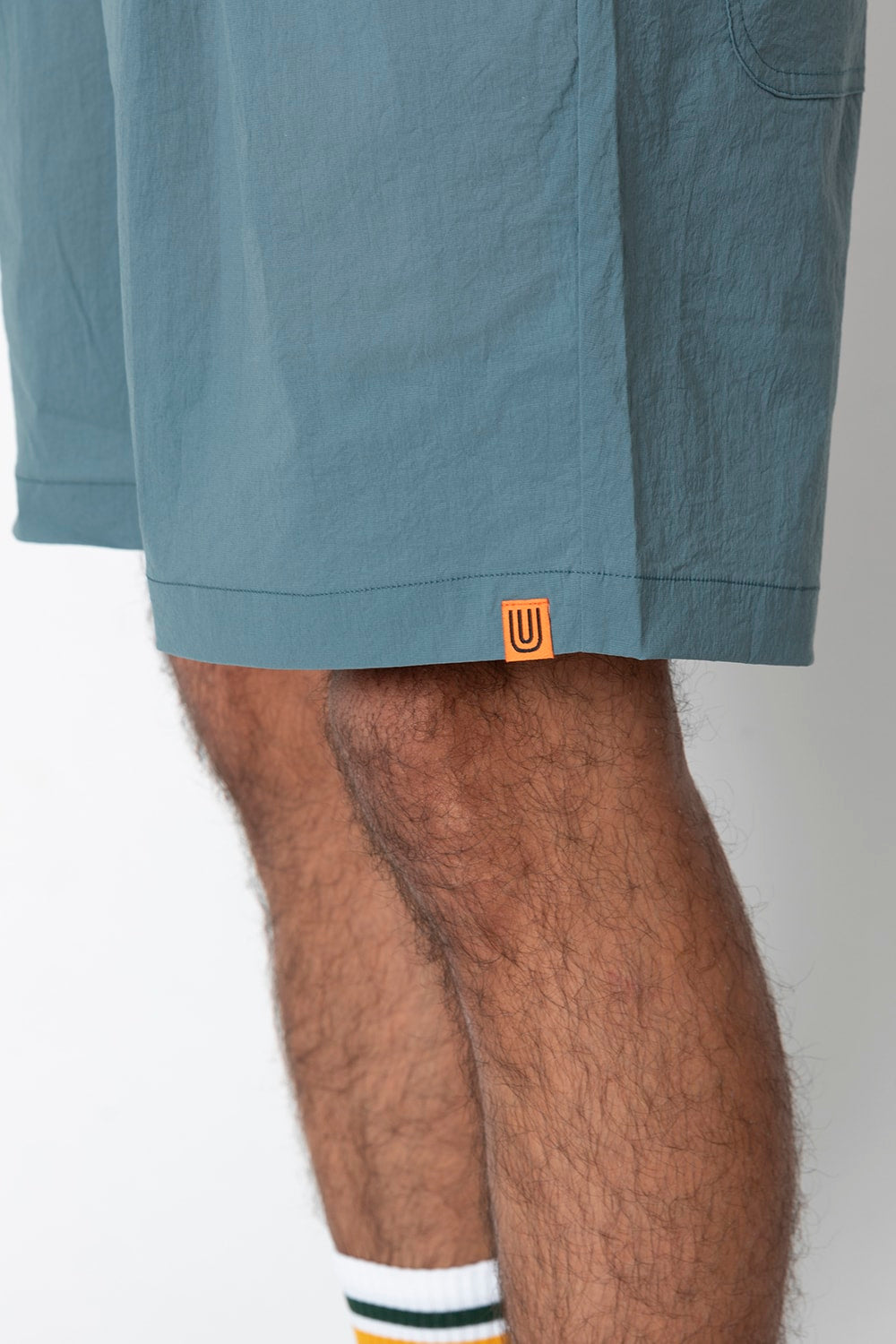 UNIVERSAL OVERALLxATHLETA – TBCパッカブルウインドショーツ