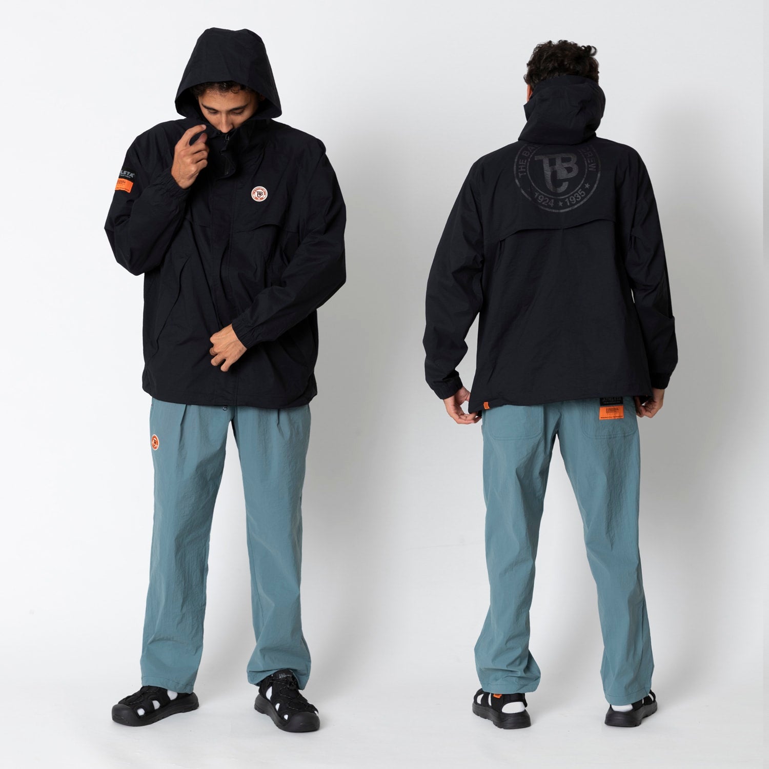 UNIVERSAL OVERALLxATHLETA – TBCウインドZIPパーカー
