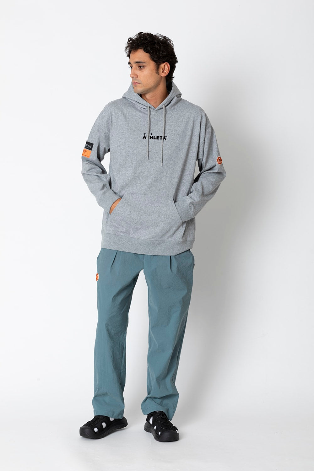 UNIVERSAL OVERALLxATHLETA – TBCパッカブルウインドパンツ