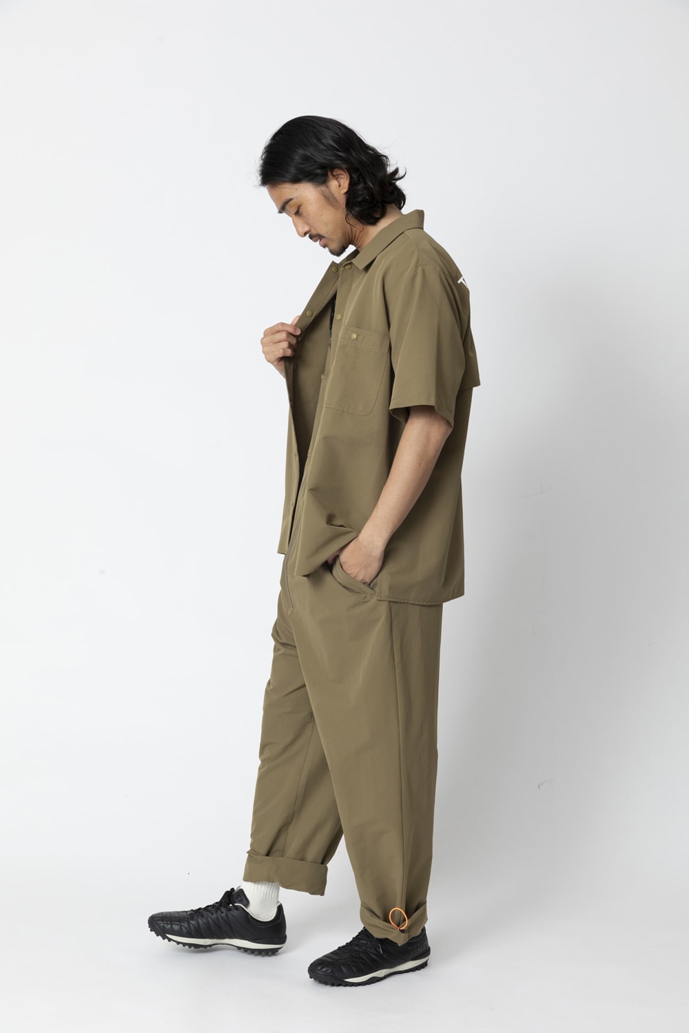 UNIVERSAL OVERALLxATHLETA - PACKABLE SHIRT