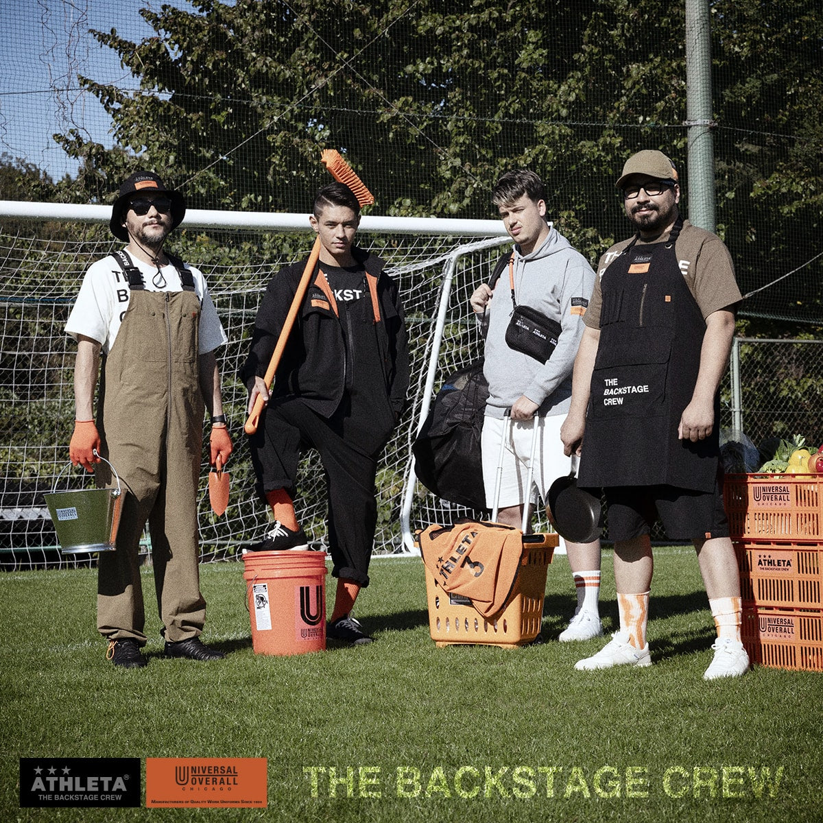 UNIVERSAL OVERALLxATHLETA - PULLOVER HOODIE