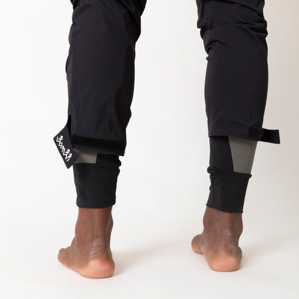BOM LIGHT OVER PANTS