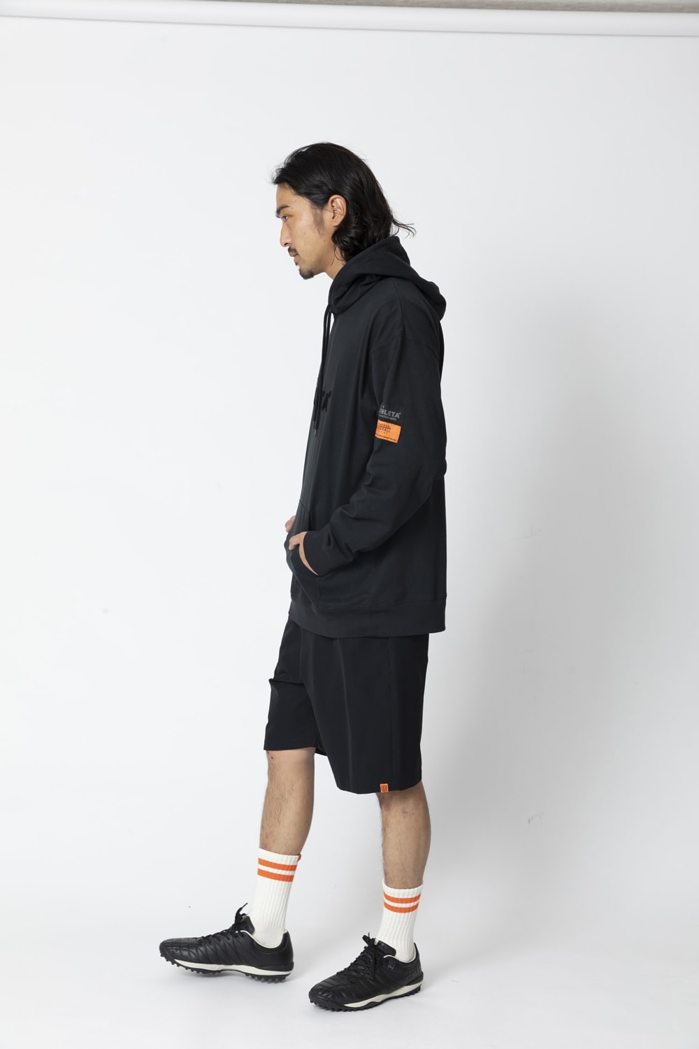 UNIVERSAL OVERALLxATHLETA - PULLOVER HOODIE