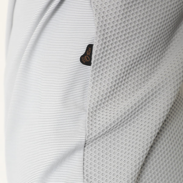 モックネックプラシャツ