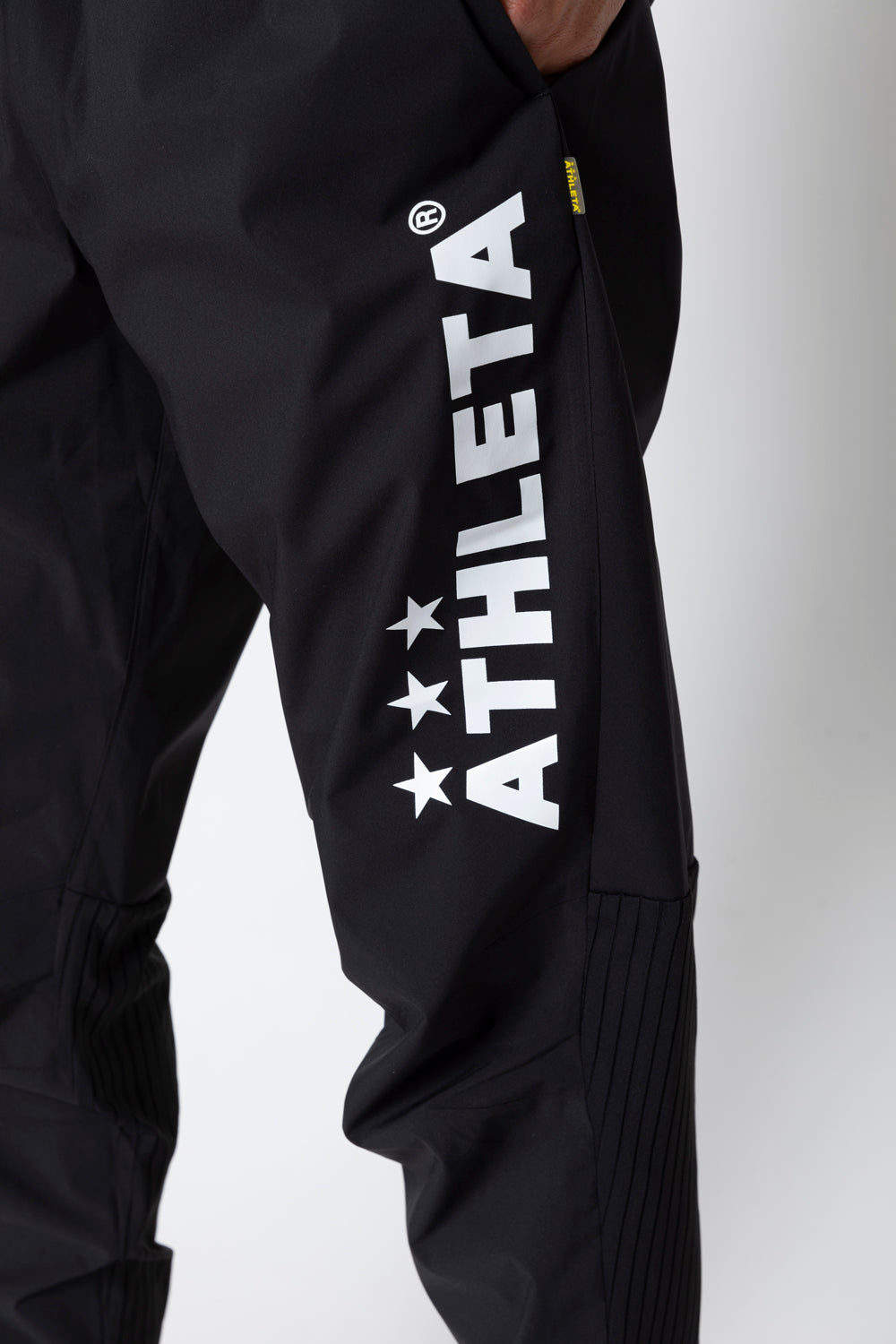 新品　ATHLETA ブラック ダウン　ダウンパンツ 新品 ATHLETA ブラック ダウン ダウンパンツ 楽天市場】アスレタ