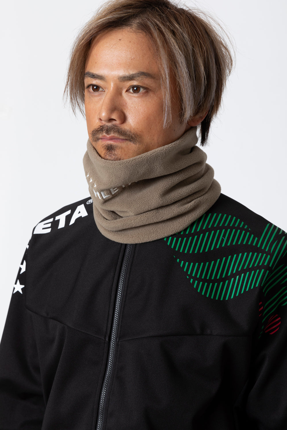 新品　送料送料込み　アスレタ　Jr.ネックウォーマー Jr ネックウォーマー25f
