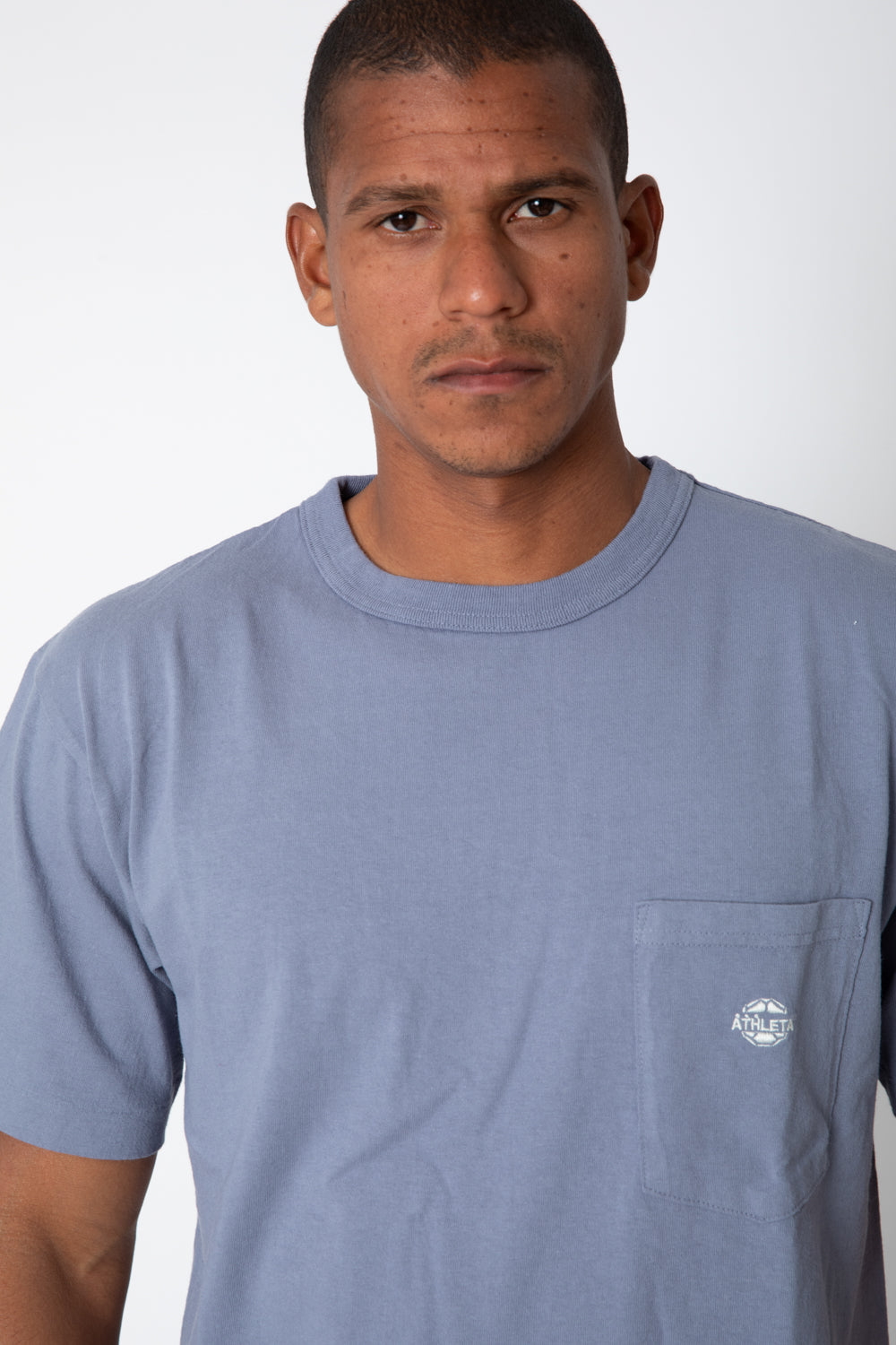 EMB POCKET T  エンブロイダリー ポケT